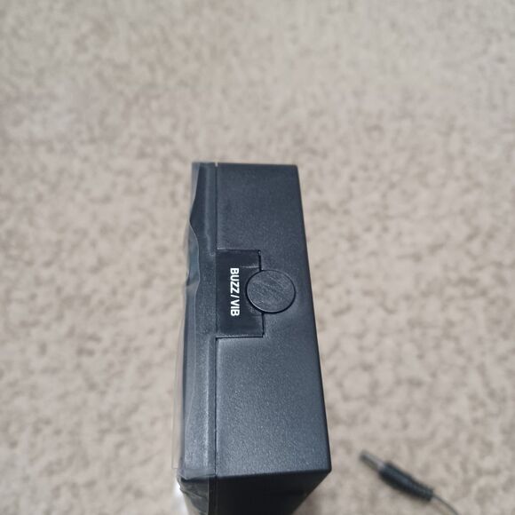 MESQUOOL Loud Alarm Clock, Model CR1001eM - Picture 7 of 8